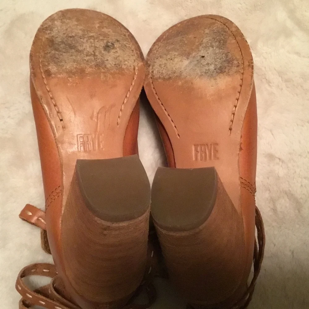 Frye Naomi Pickstitch Whiskey Brown Shooties Ankle Boots - 6